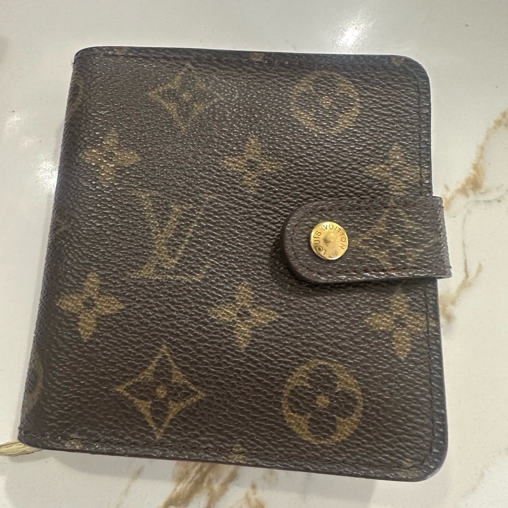 Louis Vuitton Zippy Wallet  Compact Zip Brown Monogram